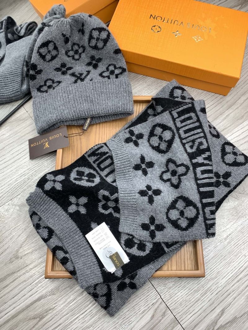 Louis Vuitton Caps Scarfs